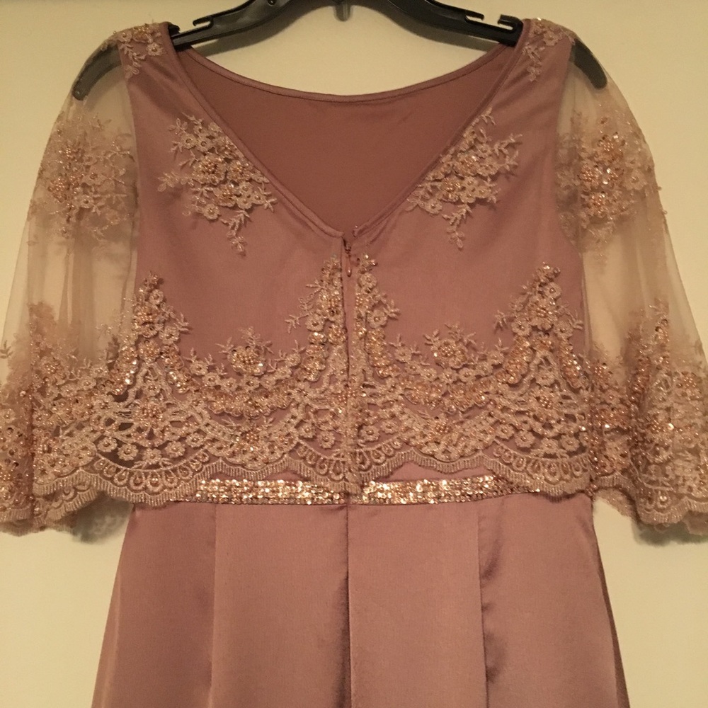 HP⭐️ EUC Formal evening dress - Picture 4 of 5